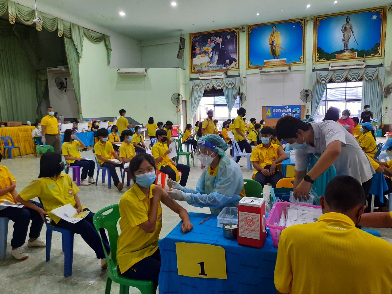 LINE_ALBUM_�.���Ѻ�Ѥ�չ_������_1